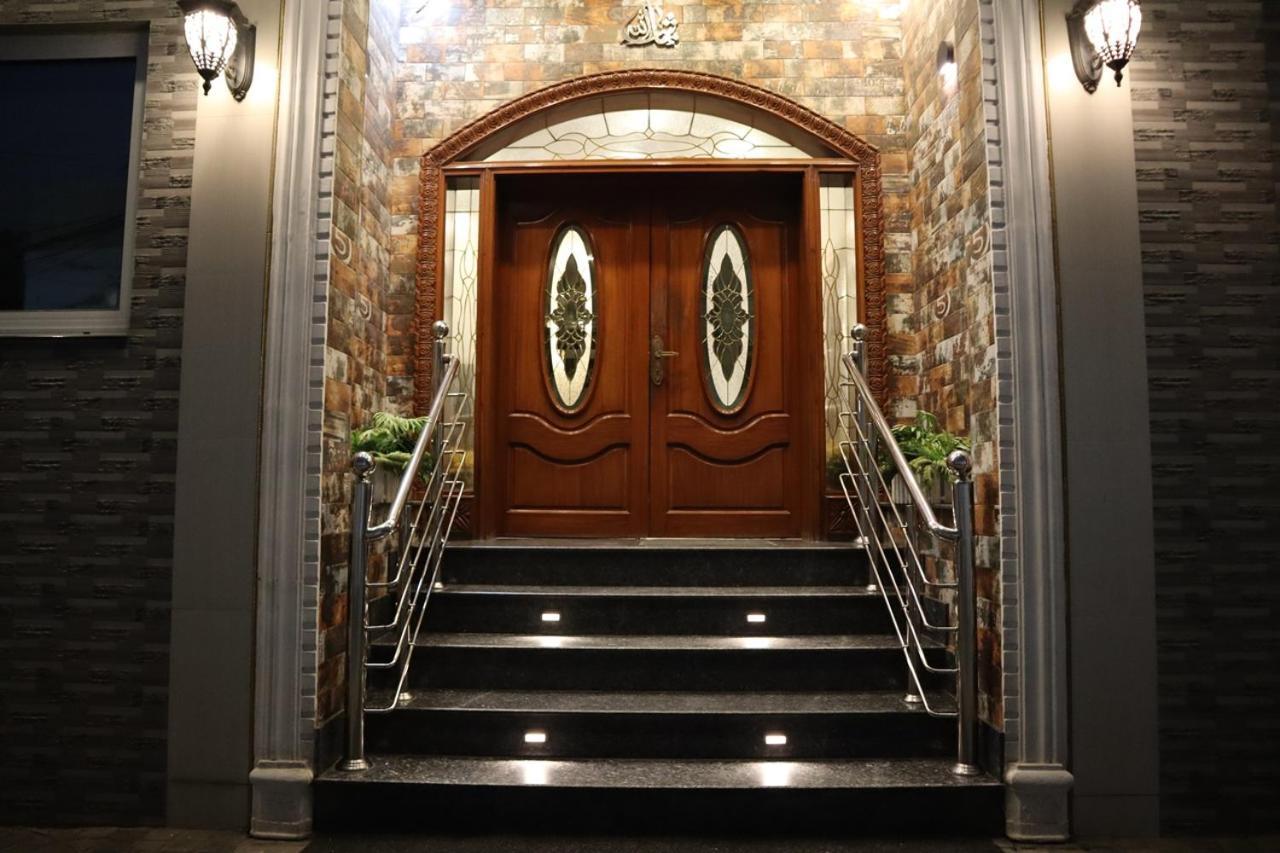 Hayyat Luxury Hotel Suites 라호르 외부 사진