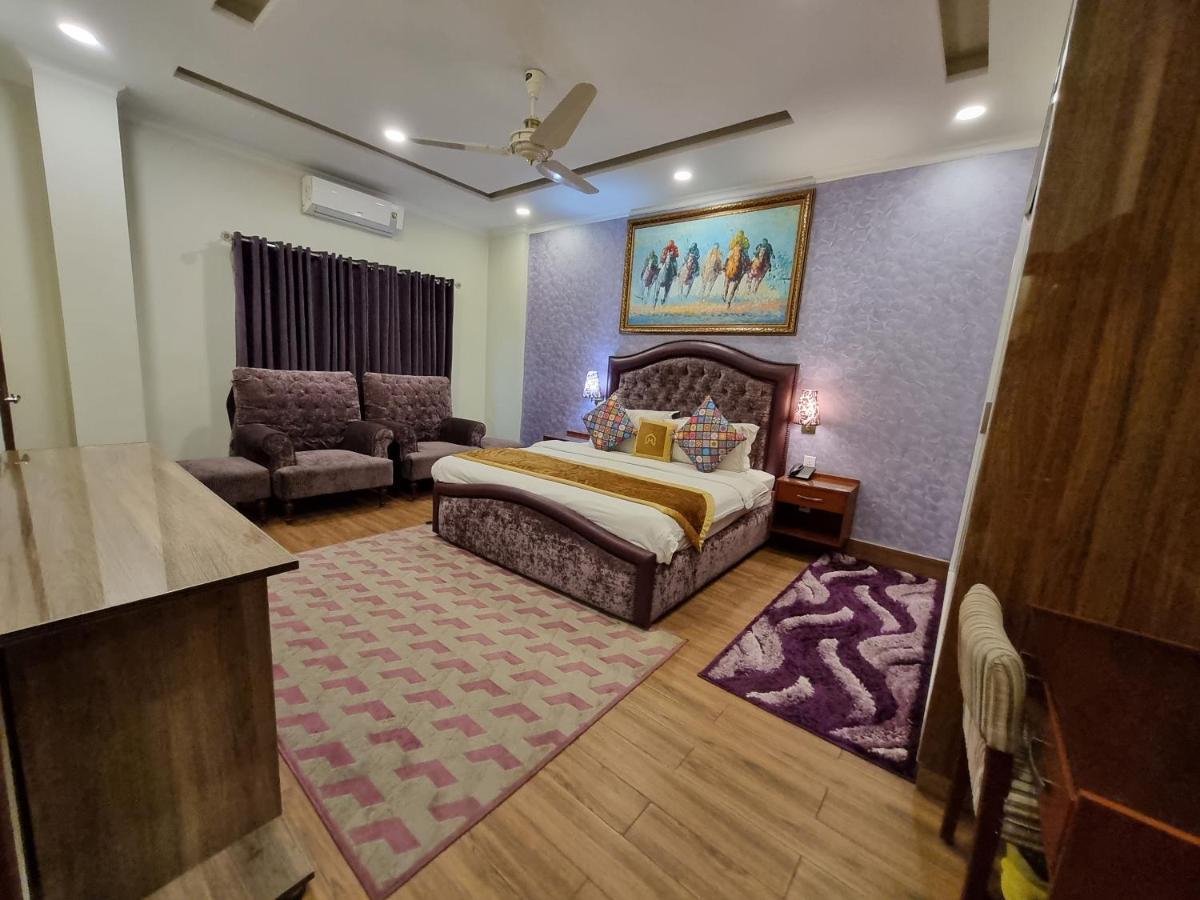 Hayyat Luxury Hotel Suites 라호르 외부 사진