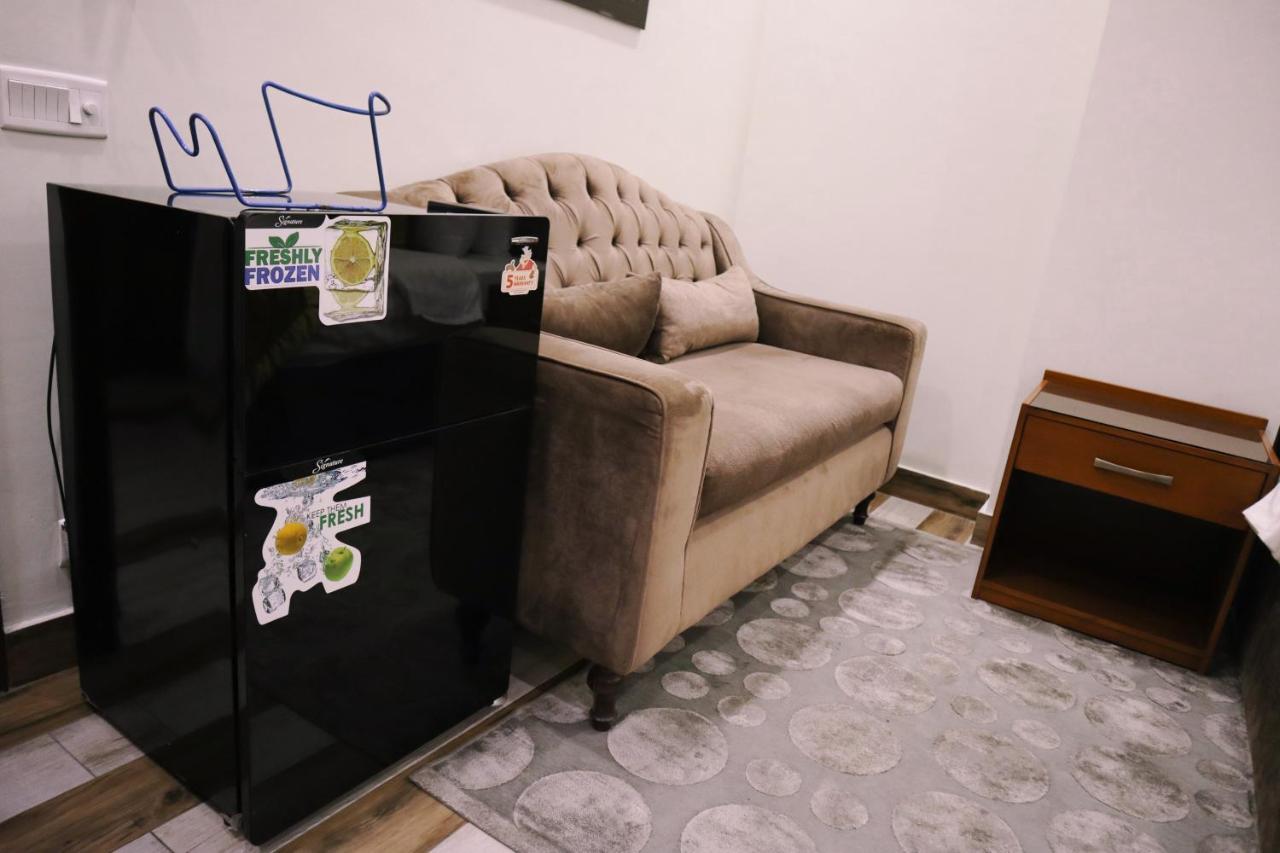 Hayyat Luxury Hotel Suites 라호르 외부 사진